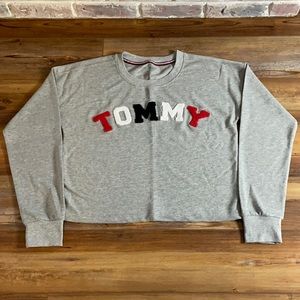Tommy Hilfiger Long Sleeved Cropped Grey Sweatshirt. Size M.